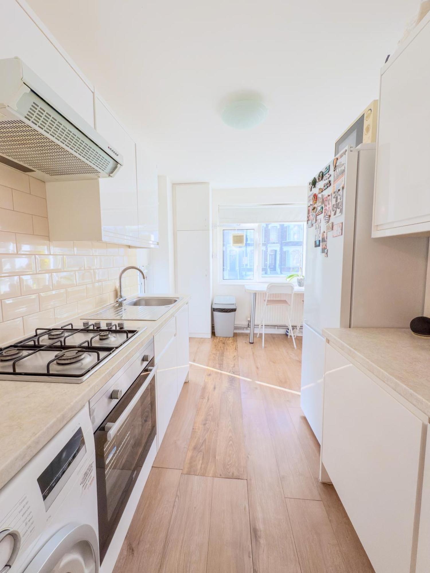 Bright Stockwell Rooms Лондон Экстерьер фото